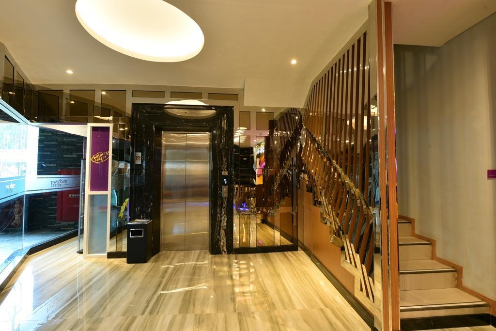 Midtown Xpress Balikpapan Hotel Eksteriør billede