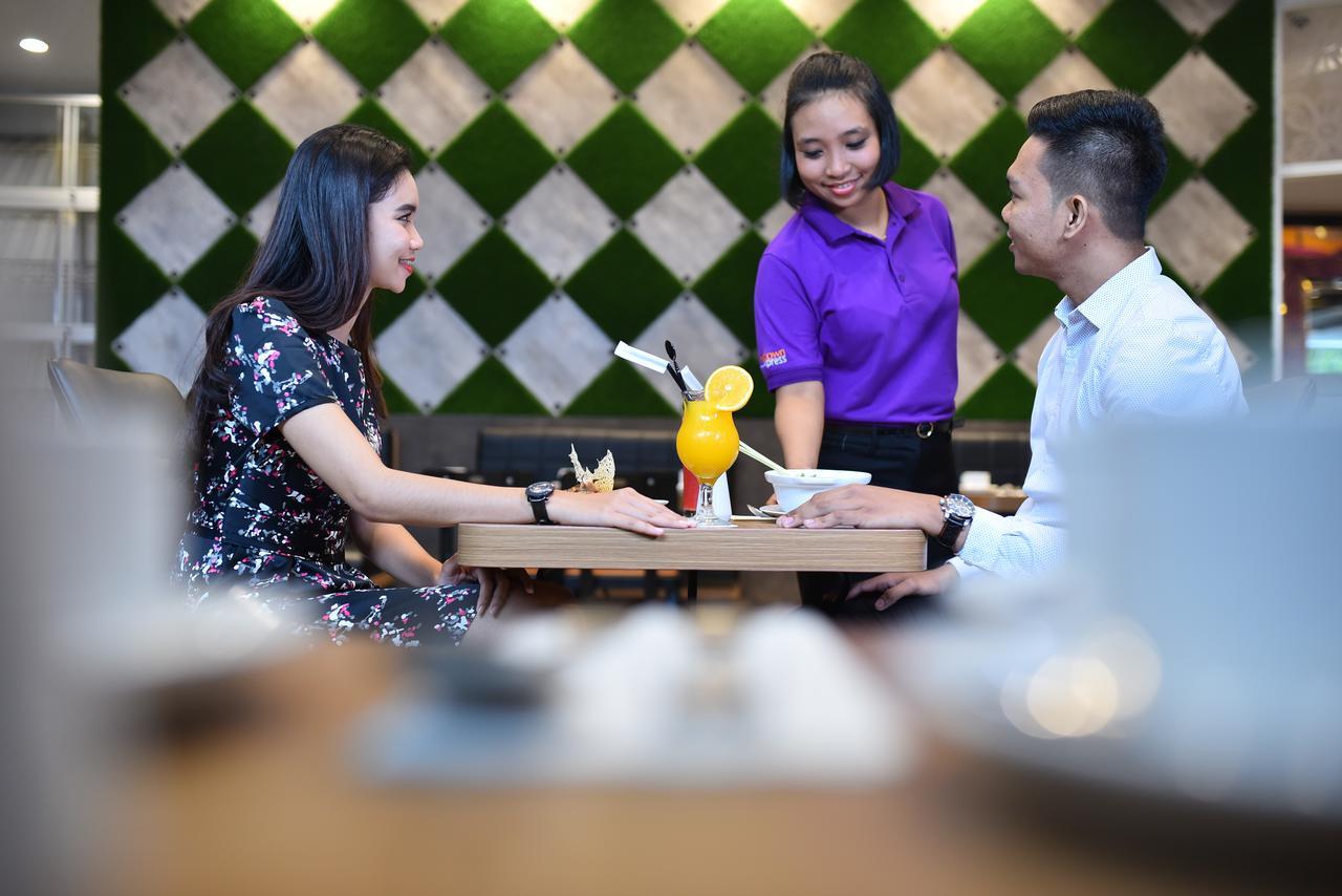 Midtown Xpress Balikpapan Hotel Eksteriør billede